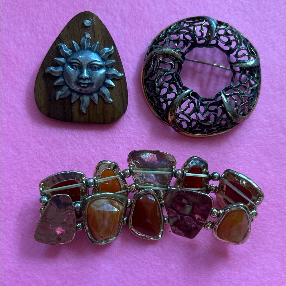 Silver-Tone Sunwood Pin and Agate Stone Bracelet Set - Multicolor
